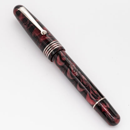 Molteni Modelo 54 Burgundy Acetate Fountain Pen Capped