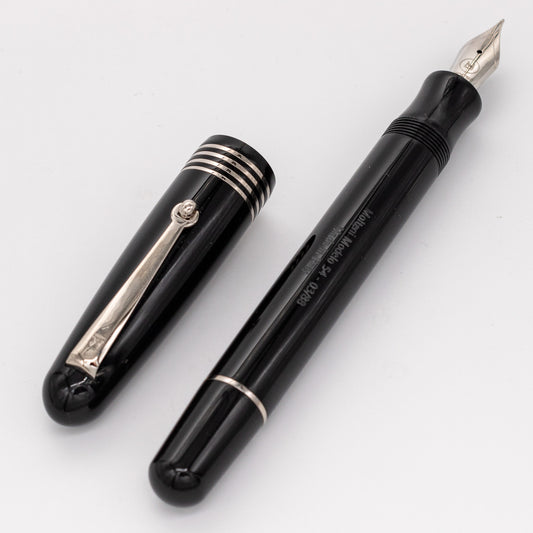 Molteni Modelo 54 Jet Black & Rhodium Fountain Pen