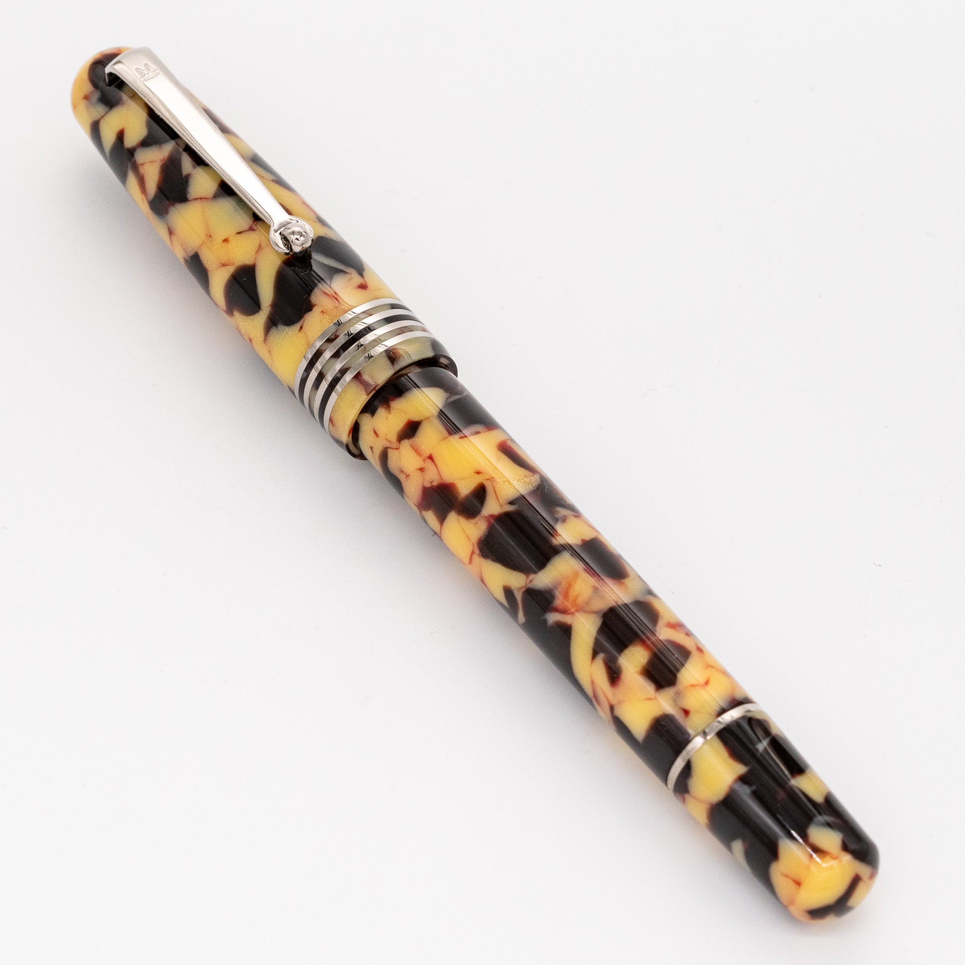 Molteni Modelo 54 Vesuvio Fountain Pen Capped